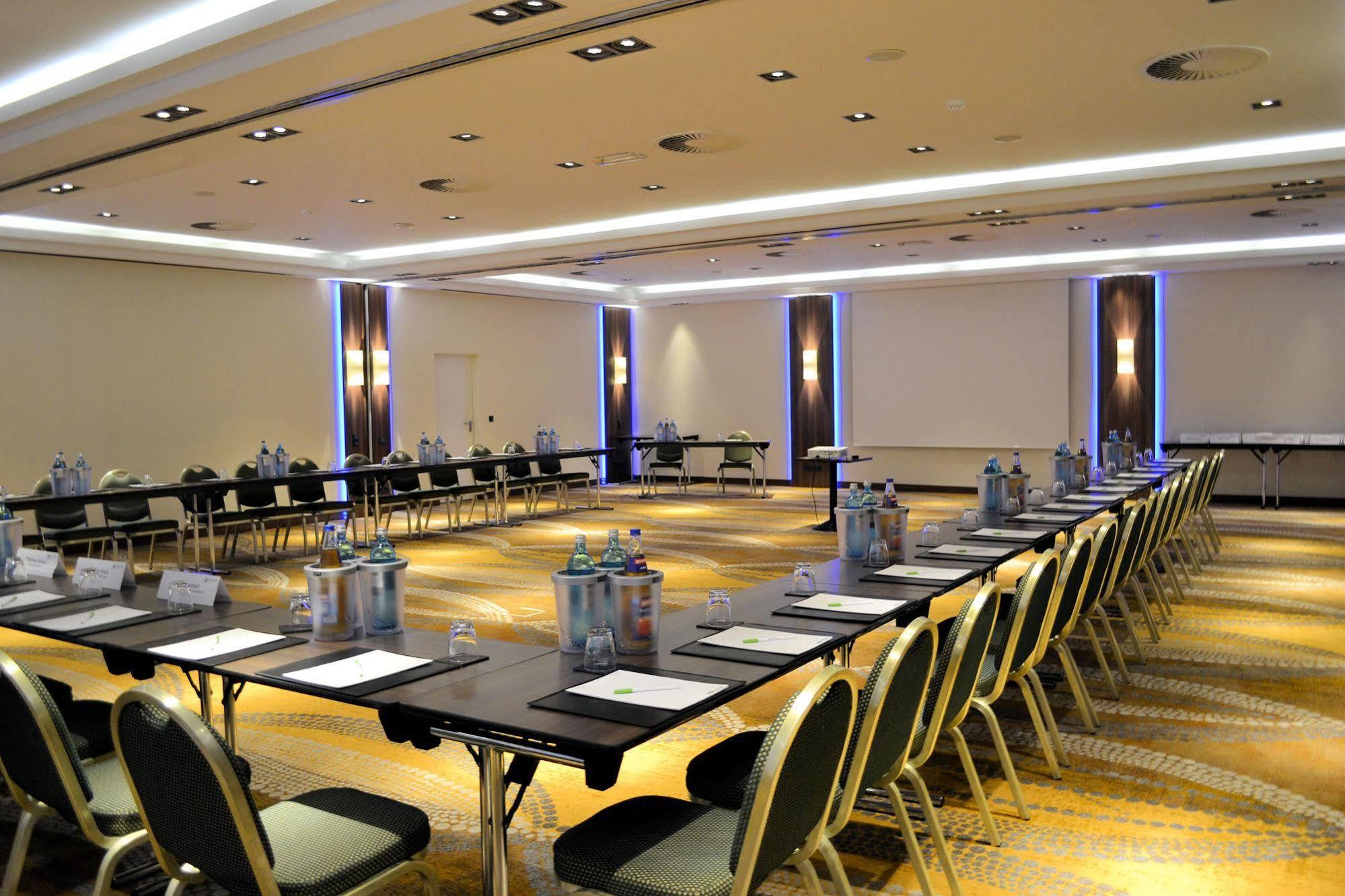 Courtyard By Marriott Duesseldorf Seestern מראה חיצוני תמונה