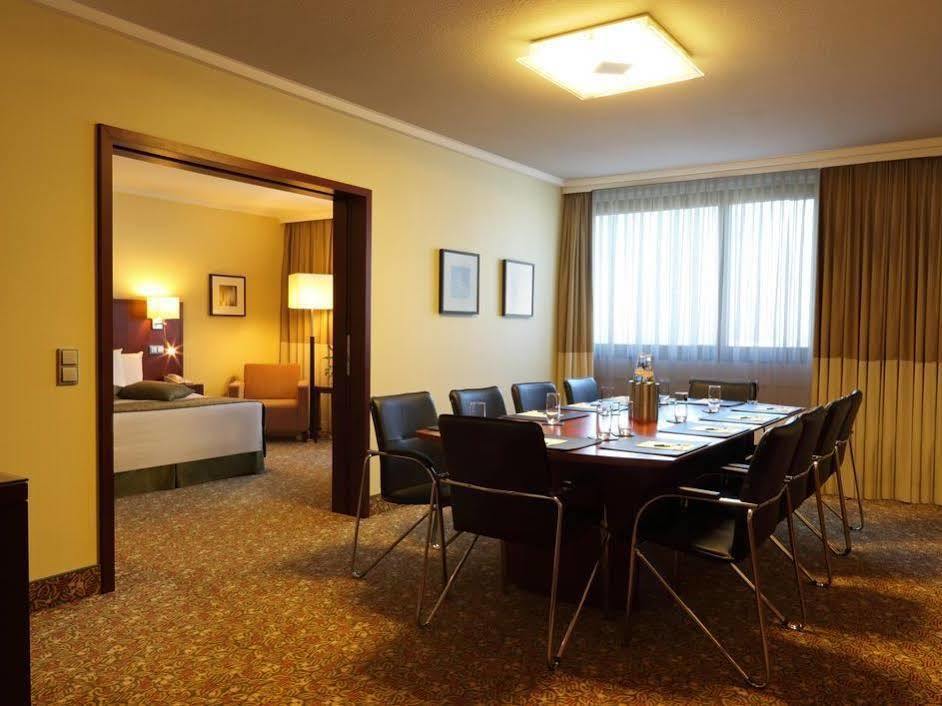 Courtyard By Marriott Duesseldorf Seestern מראה חיצוני תמונה
